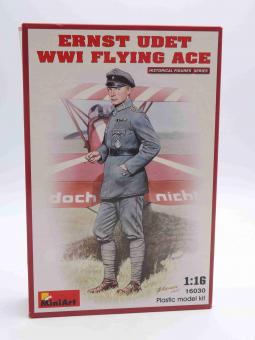 MiniArt 16030 Ernst Udet. WW1 Flying Ace Modell Figuren Bausatz 1:16 OVP 